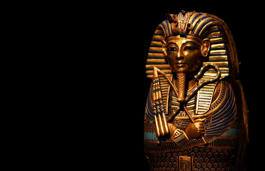 coffinette for the viscera of king tutankhamun
