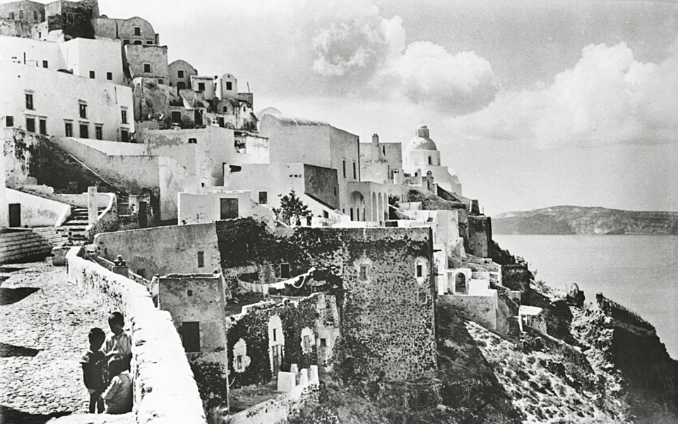 Nelly's, Santorini, photos, Νέλλη, φωτογράφος, Σαντορίνη, 100 χρόνια πριν, nikosonline.gr