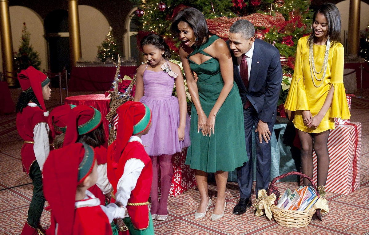media.vanityfair.com photos 5a1f0acb488c6d05db486f73 master w 1200h 900c limit History of White House Christmases SS23