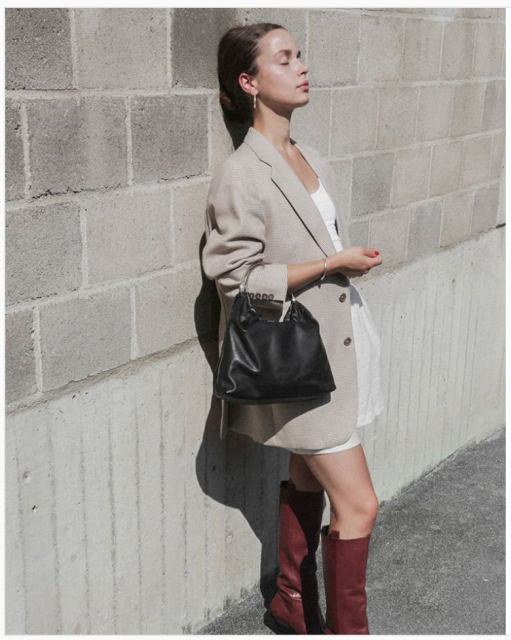 images easyblog articles 6587 b2ap3 medium 20 Minimalistic Outfit Ideas for Fall 12