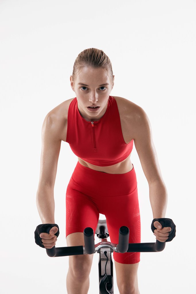 Oysho-Sport-Cycling-Collection-_20190509-173023_1.jpg