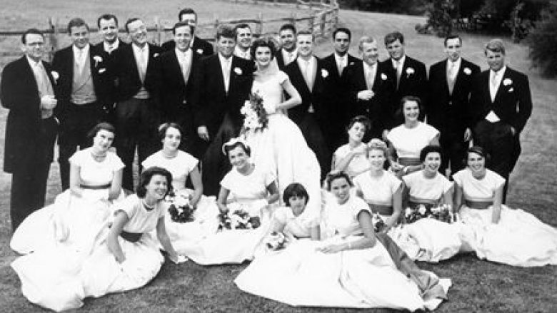 img1.thelist.com img gallery jackie kennedy had the most beautiful wedding ever the beginning of camelot 1520872704