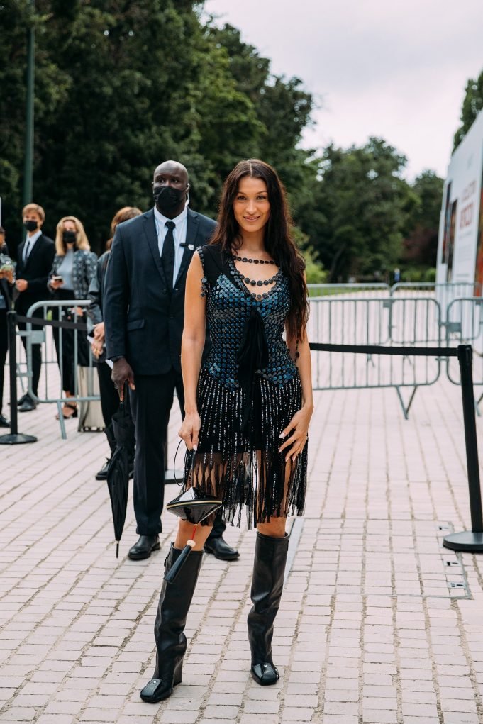 Bella20Hadid20Paris20Couture20FW2120day20220by20STYLEDUMONDE20Street20Style20Fashion20Photography 95A7596FullRes 681x1021 1