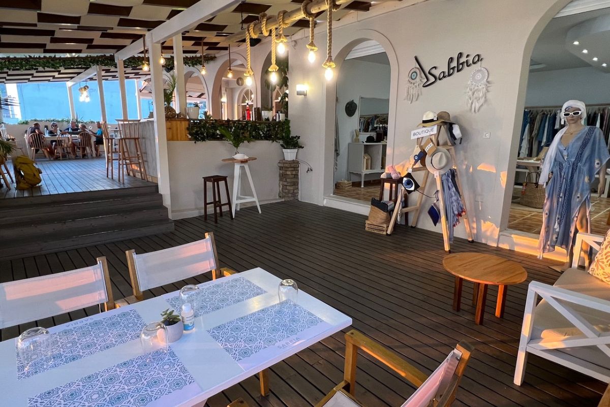 Sabbia all Day & Night Restaurant & Beach Bar - Το must της Κέρκυρας