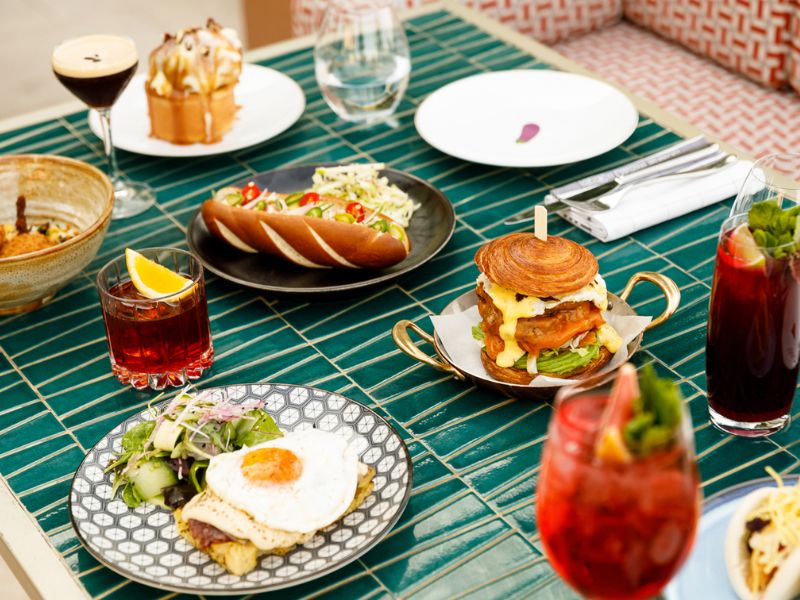 Beefbar Athens Brunch is back! To iconic brunch επιστρέφει, έτοιμο να απογειώσει τα Σαββατοκύριακα στην Αθηναϊκή Ριβιέρα